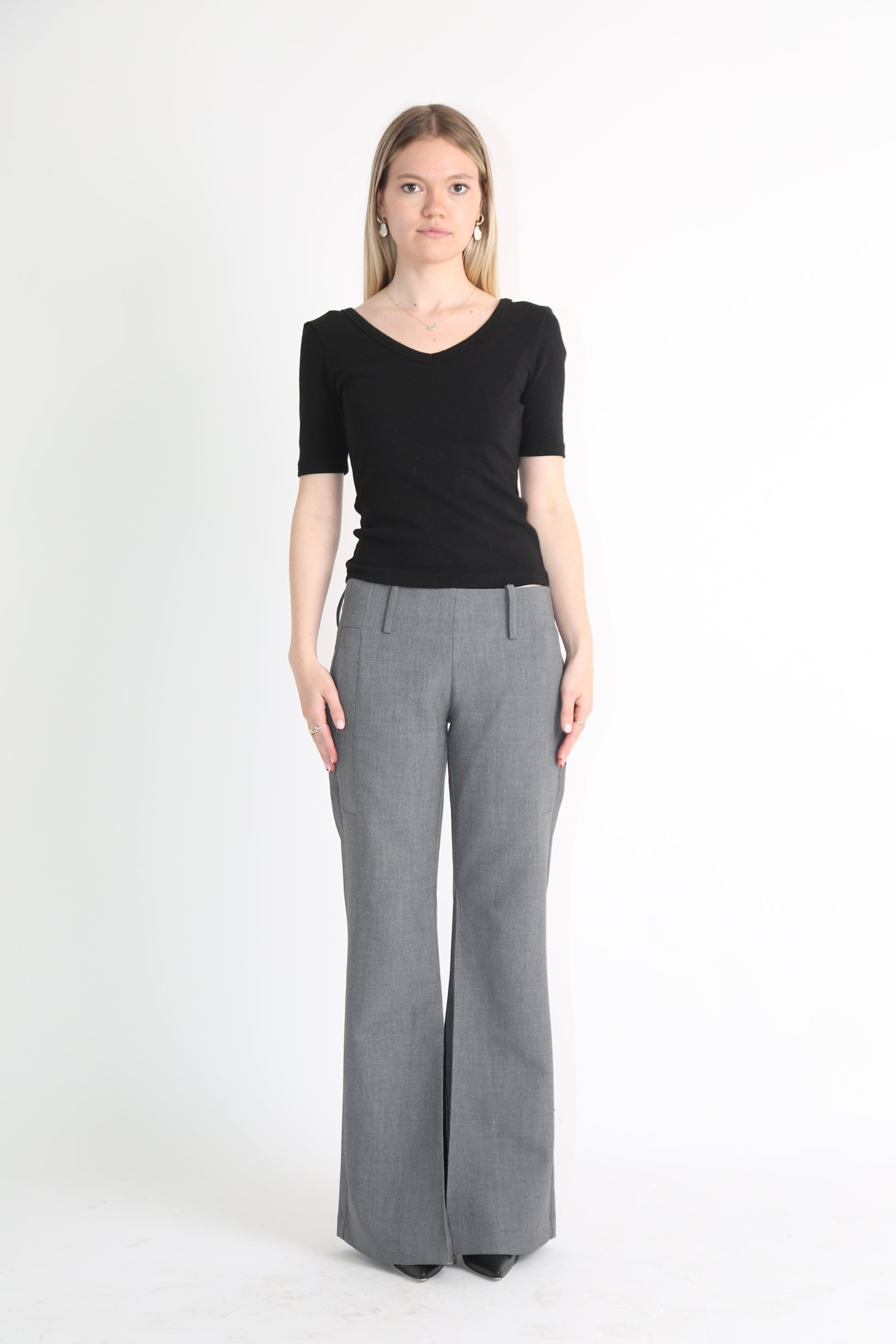 The 90s V-Neck Midsleeve Top - Billies UK