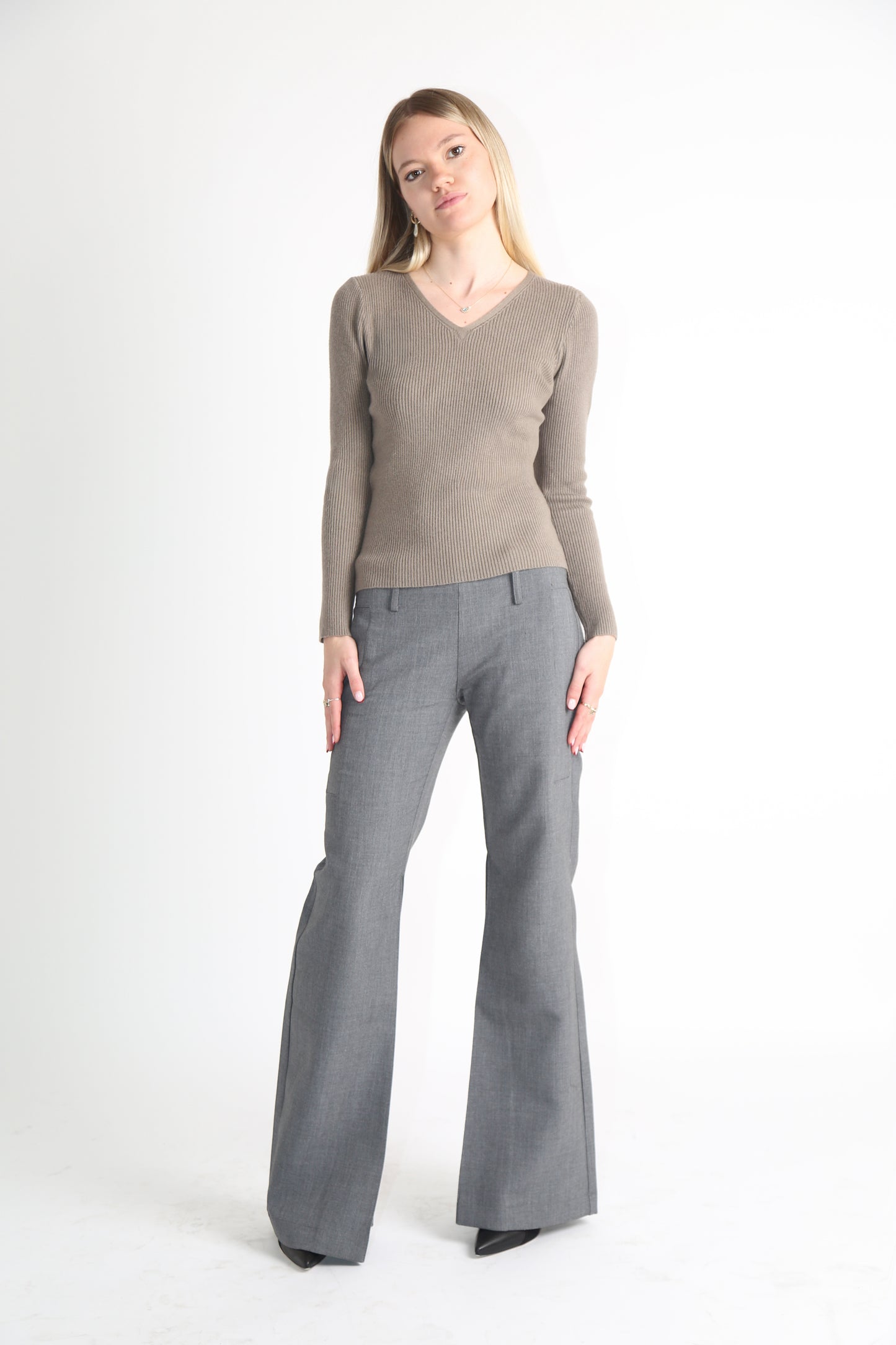 The Long Sleeve V-Neck Ribbed Knit